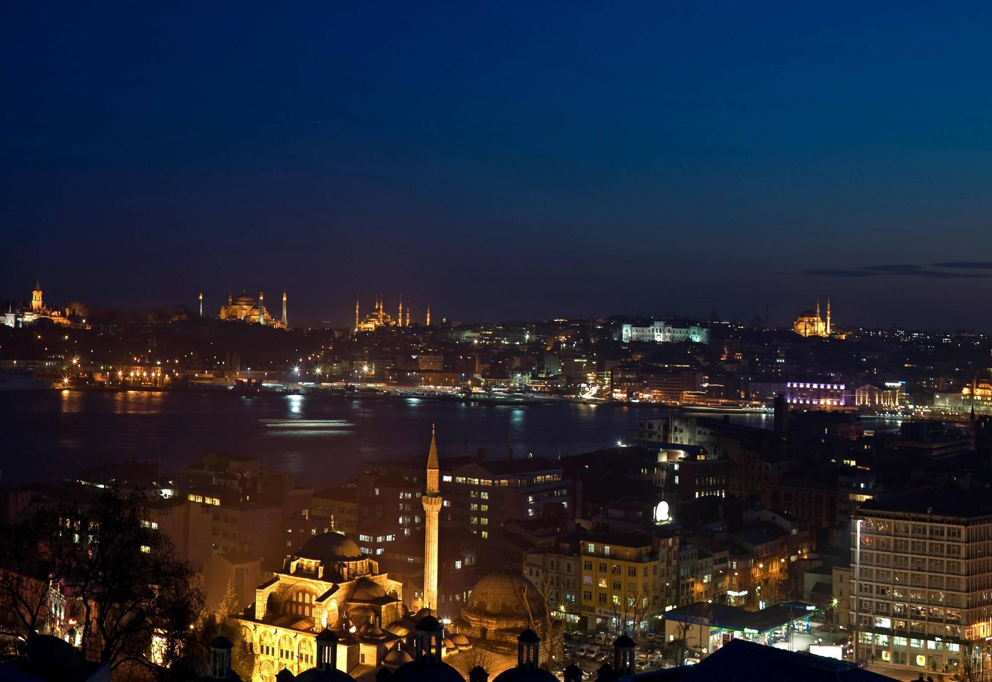 Witt Istanbul Suites Екстериор снимка