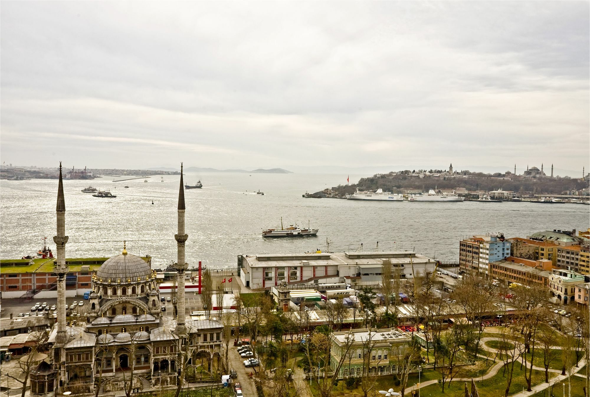 Witt Istanbul Suites Екстериор снимка